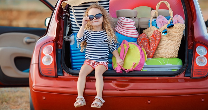 5 trucos infalibles para viajar con niños estas vacaciones [+ imprimibles  GRATIS]